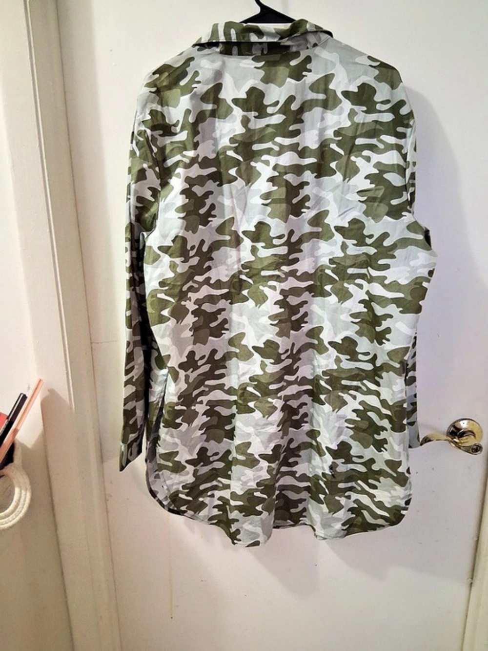 LOVE83 2XL Green Gray White Camouflage Long Sleeve Point Collar Button-Up - Picture 3 of 6